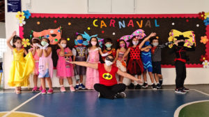 Carnaval no Cermac - hoje foi dia de folia no colégio